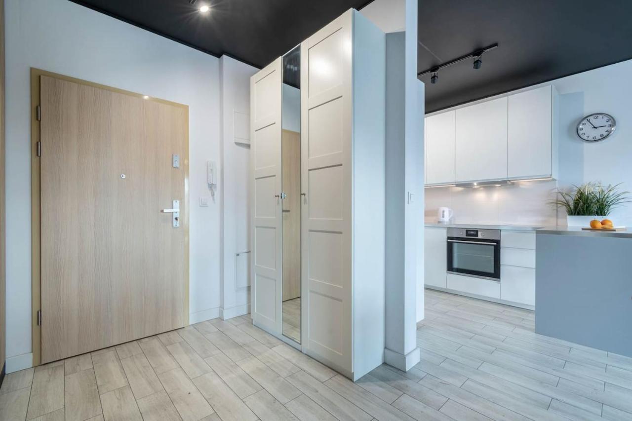 Modern Black Spot * Познань